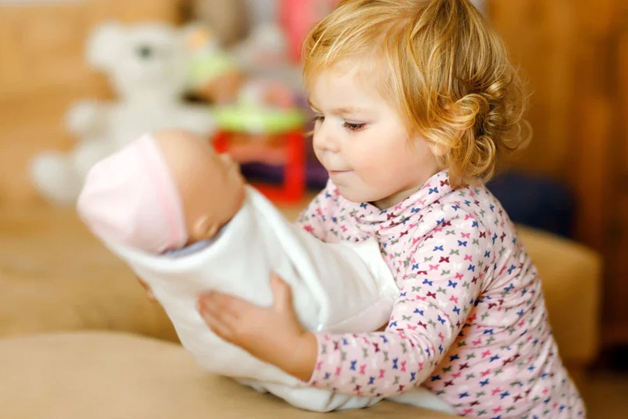 BEBÊ REBORN COM CRIANÇA
